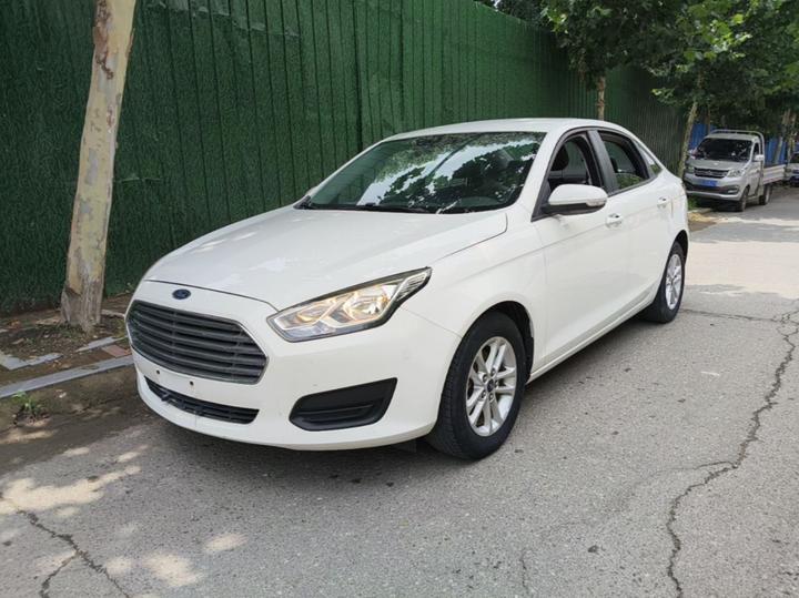 Escort 2019 Facelift 1.5L AT China VI