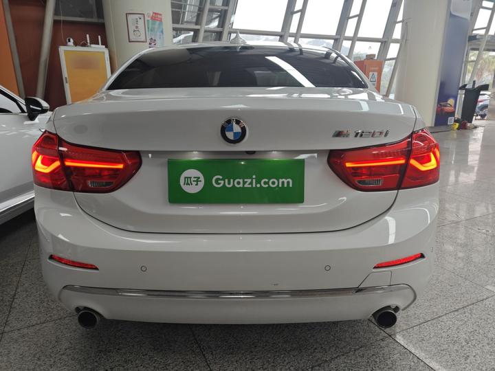 1 Series 2018 Facelift 120i Design Package photo 4