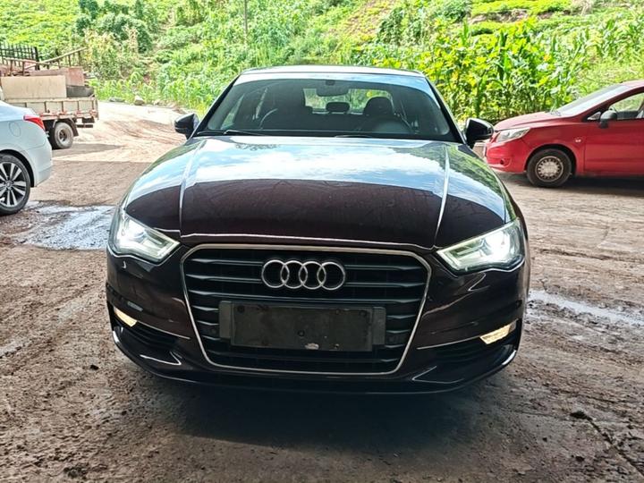 A3 2015 Limousine 35 TFSI photo 2