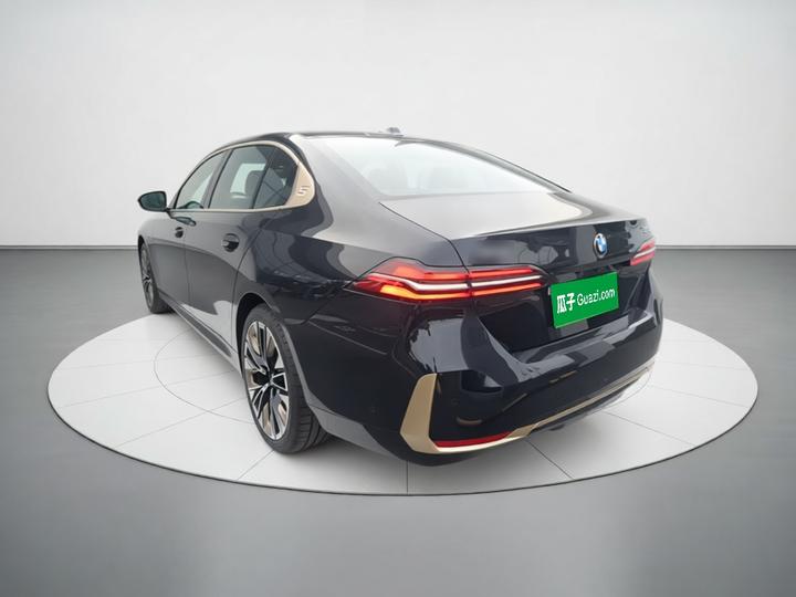 5 Series 2024 530Li Exclusive Luxury photo 4