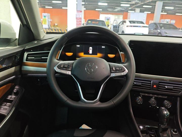 Bora 2023 280TSI DSG photo 6