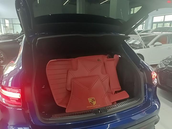 2022 Macan 2.0T photo 8