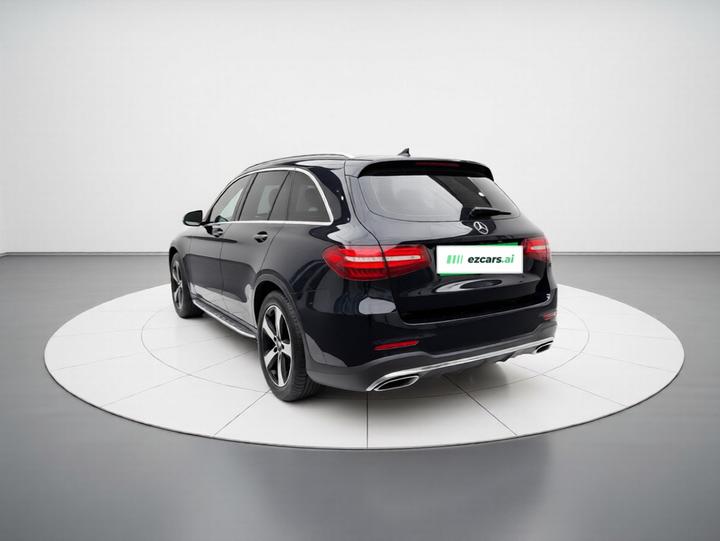 GLC 2018 GLC 260 4MATIC Luxury photo 4
