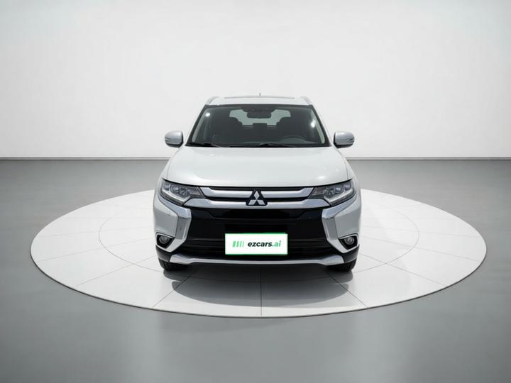 Outlander 2016 2.4L AWD Luxury 7-Seater photo 2