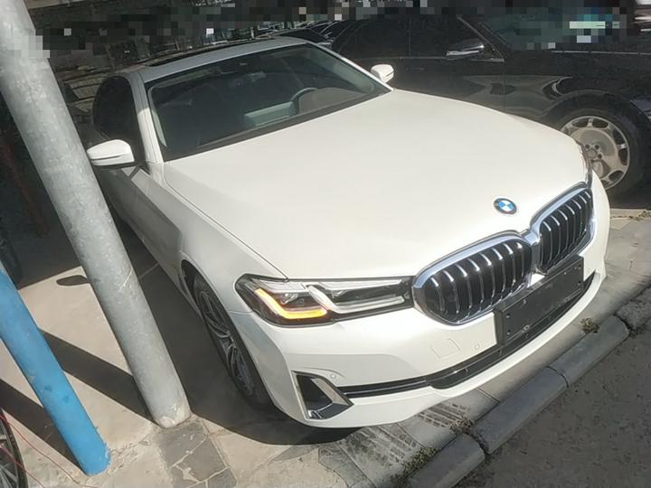 5 Series 2023 530Li Leading Luxury photo 3