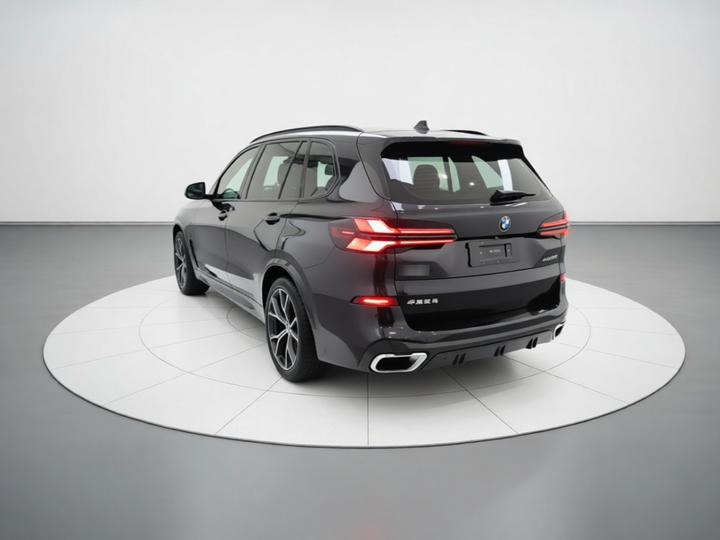 X5 2023 xDrive 30Li Exclusive M M Sport Night Package photo 4