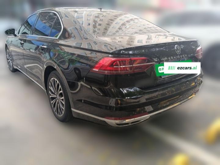 2021 380TSI Luxury photo 4