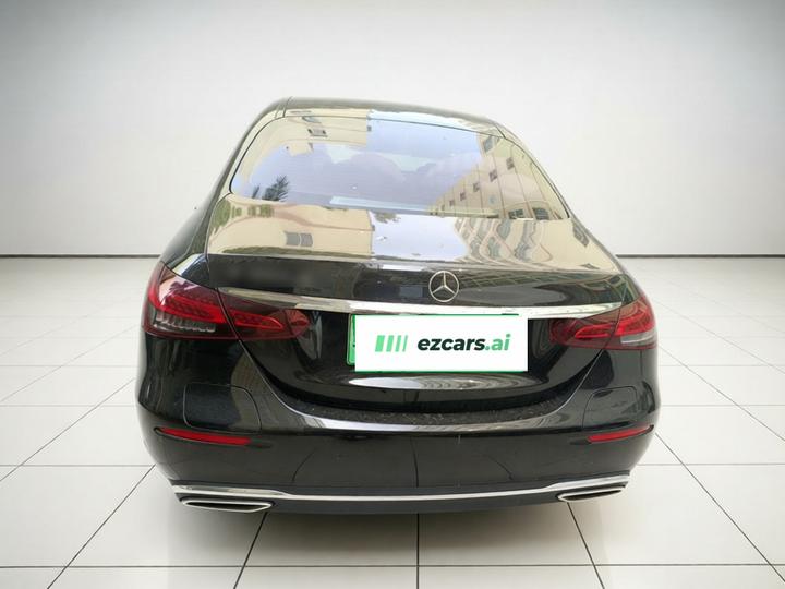 E-Class EV 2022 Facelift E 350 e L PHEV Sport photo 5