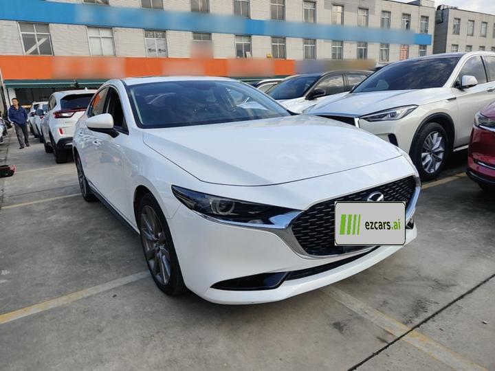 3 Axela 2021 2.0L AT photo 3