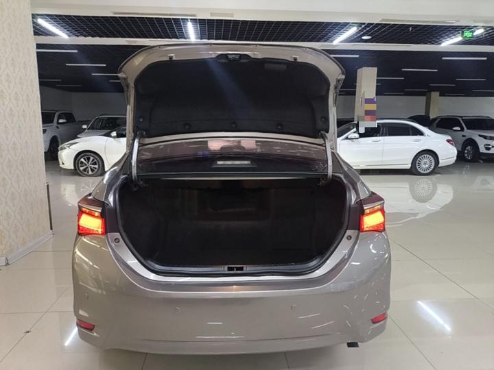 Corolla 2016 Hybrid 1.8L E-CVT Elite photo 8