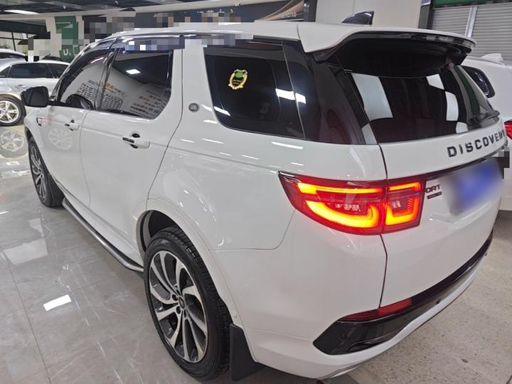 Discovery Sport 2020 249PS R-Dynamic Performance Tech 7-Seater photo 4