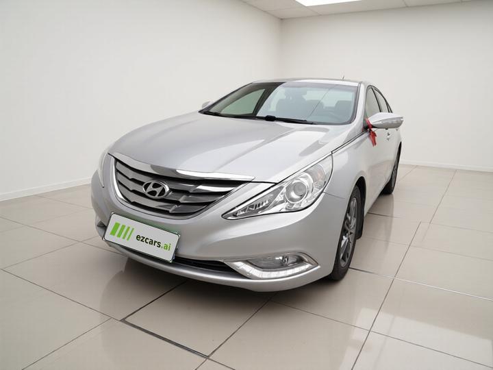 Sonata 2011 2.0L AT Leading