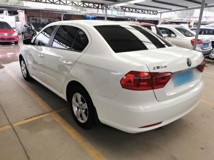 Lavida 2013 Facelift Classic 1.6L AT photo 4