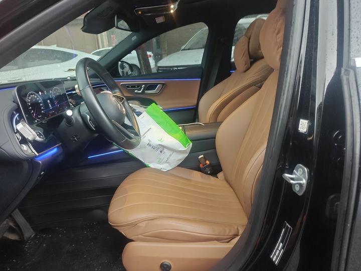 E-Class 2024 E 300 L Luxury photo 7