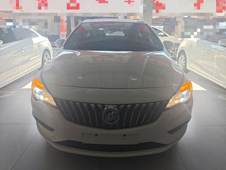 Verano 2016 Hatchback 15S AT Progressive photo 2