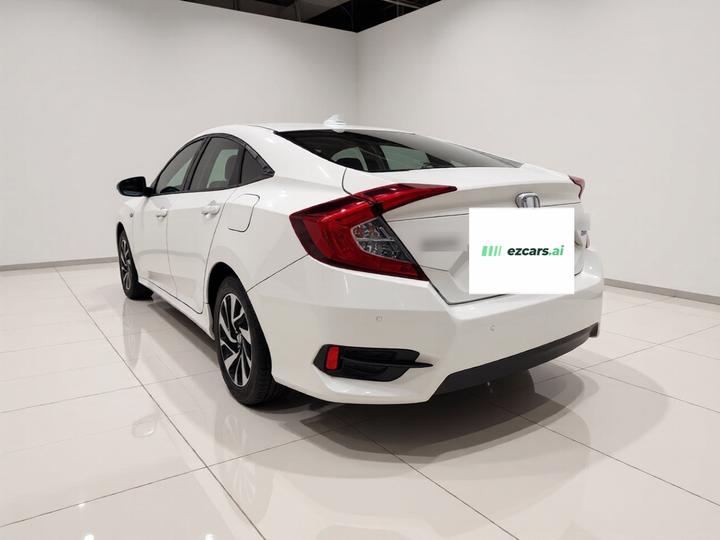 Civic 2016 220TURBO MT Luxury photo 4