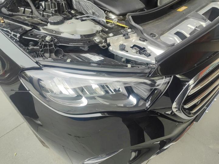 E-Class 2026 E 260 L photo 7