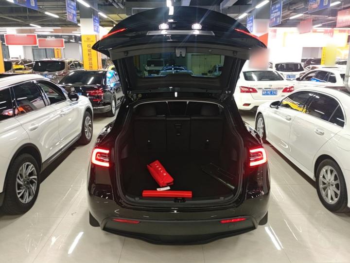 Model Y 2022 Facelift RWD photo 8