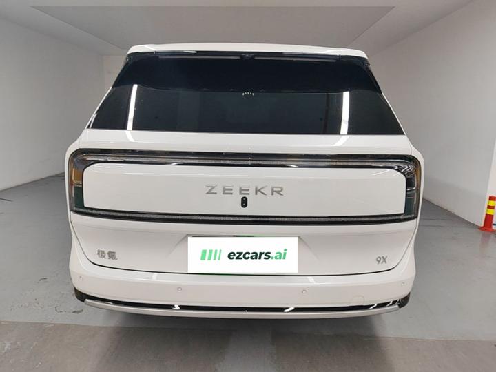 9X 2025 Hyper 70kWh 6-Seater photo 3