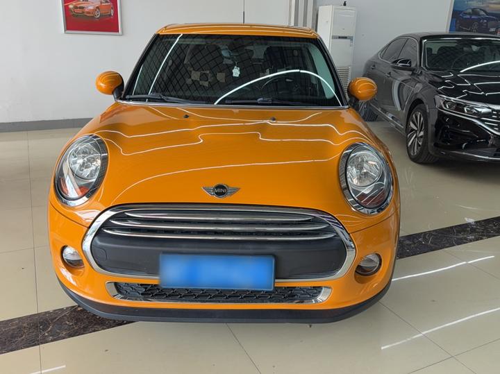 2016 1.2T ONE 5-Door photo 2