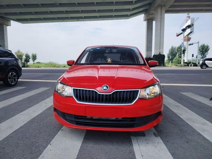 Fabia 2017 1.4L AT photo 2