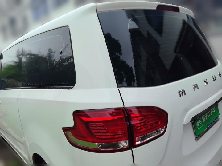 MAXUS G10 2023 Facelift 2.0L MT Petrol 7-Seater photo 4