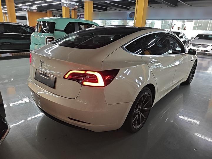 Model 3 2020 Standard Range RWD Upgraded photo 4
