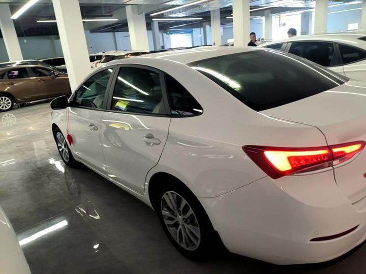 Excelle 2021 1.3T AT Mild Hybrid Elite photo 4