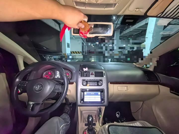 2013 1.4T DSG 5-Seater photo 8