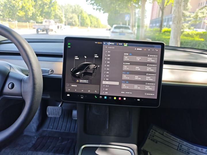 Model 3 2022 RWD photo 8