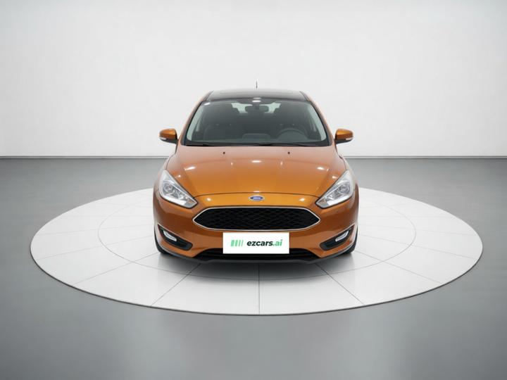 Focus 2015 Hatchback 1.6L AT Comfort photo 2