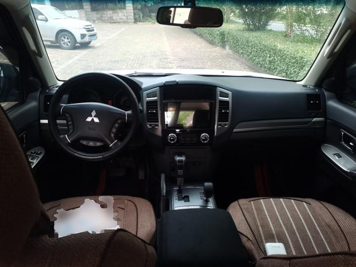 Pajero Parallel Import photo 5