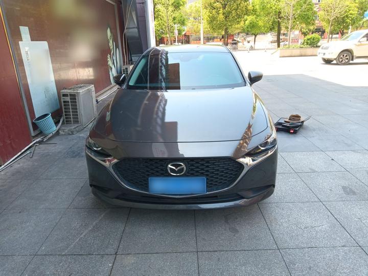 3 Axela 2022 2.0L AT photo 2