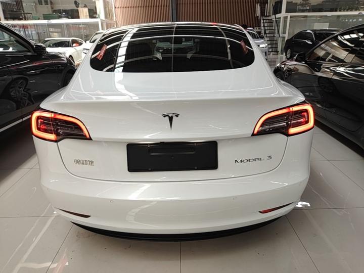 Model 3 2020 Standard Range RWD Upgraded photo 3