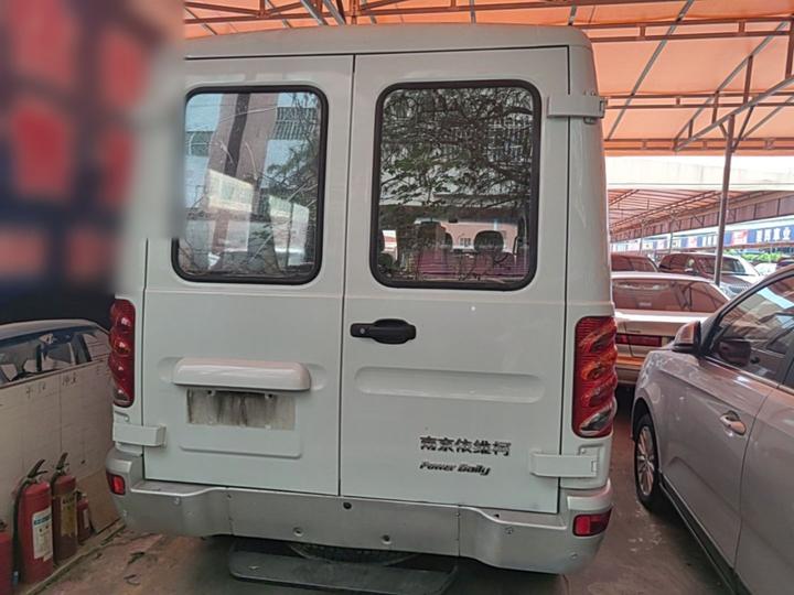 IVECO 2012 2.5T-A32 photo 3