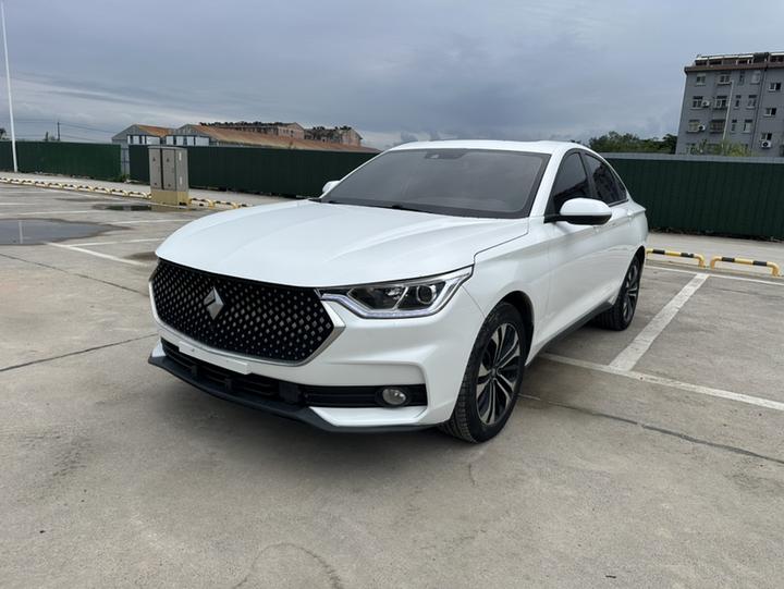RC-6 2019 1.5T CVT 24 Flagship
