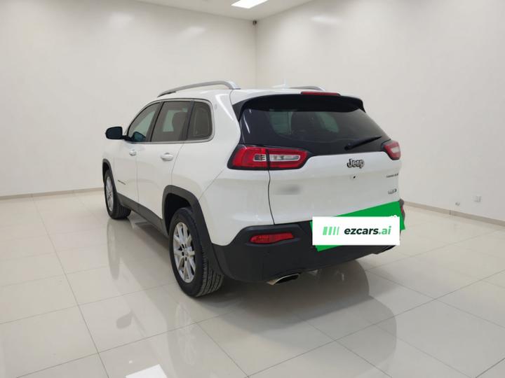 Cherokee 2016 2.4L Leading Smart photo 4