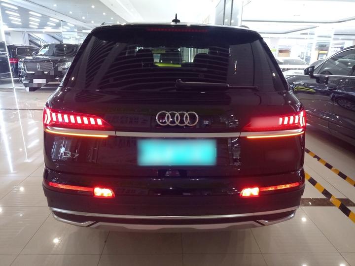 Q7 Parallel Import photo 3