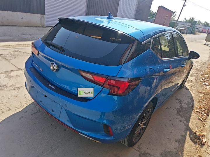 Verano 2016 Hatchback GS 20T DCT Sport photo 4