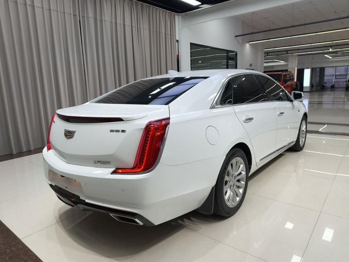 XTS 2018 28T Elite photo 4
