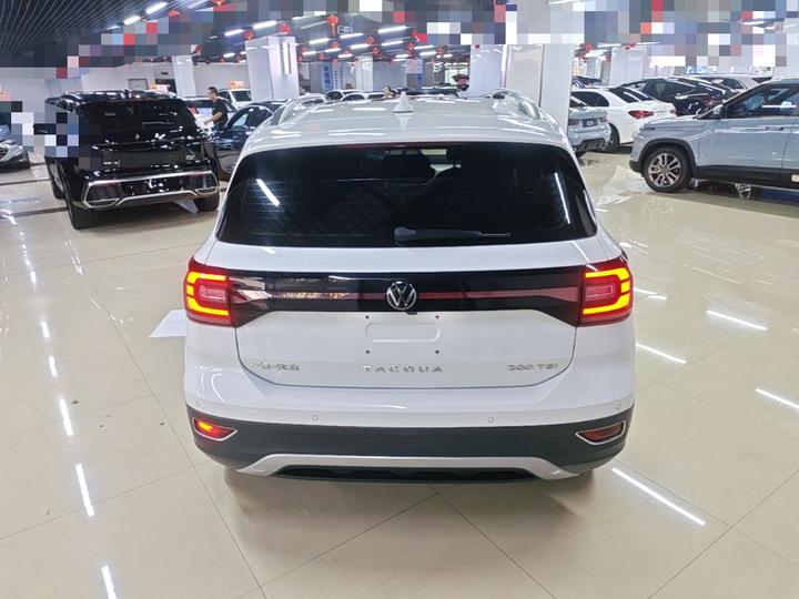 2021 200TSI DSG Connected photo 3