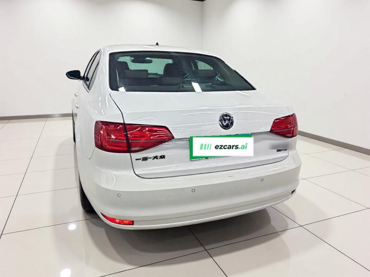 Sagitar 2018 180TSI DSG Exclusive photo 3