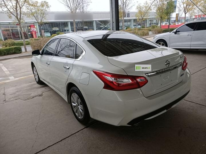 Teana 2016 Facelift 2.0L XL Comfort photo 4