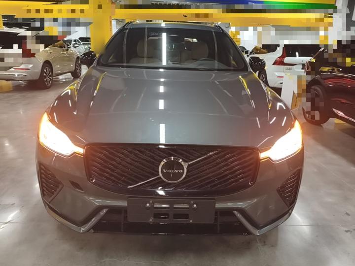 XC60 2026 B5 AWD Sport photo 2