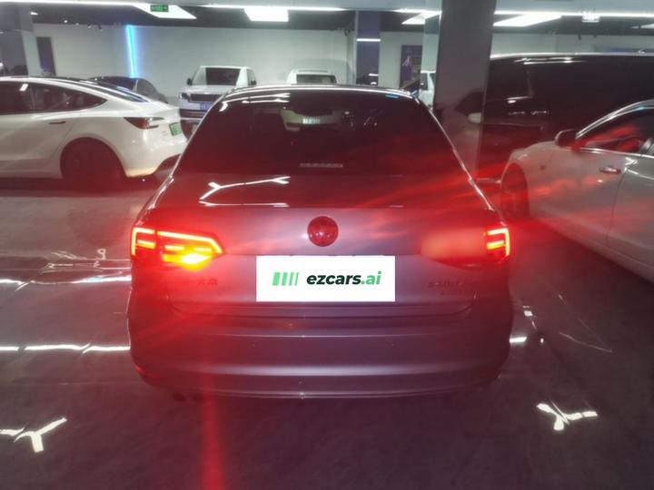 Sagitar 2017 230TSI AT Comfort photo 3