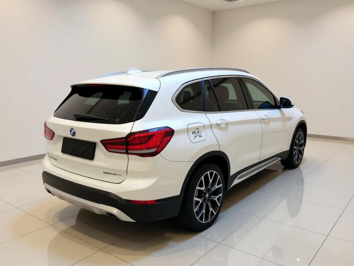 X1 2022 Facelift xDrive25Li Exclusive photo 6