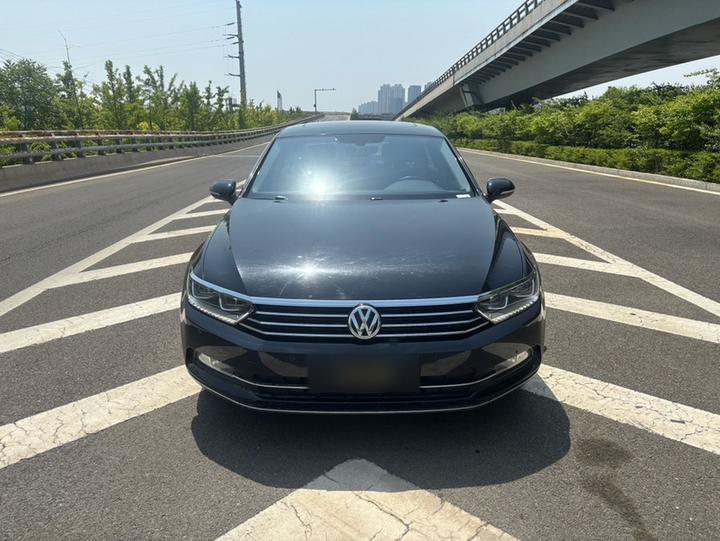 Magotan 2018 Facelift 330TSI DSG Luxury photo 2