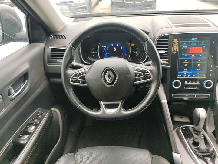 2017 2.5L RWD Premium photo 3