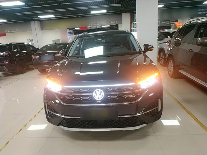 Tayron X 2023 330TSI RWD Premium photo 2