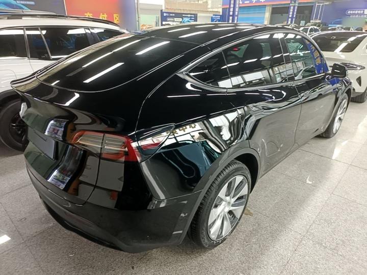 Model Y 2022 Long Range AWD photo 4